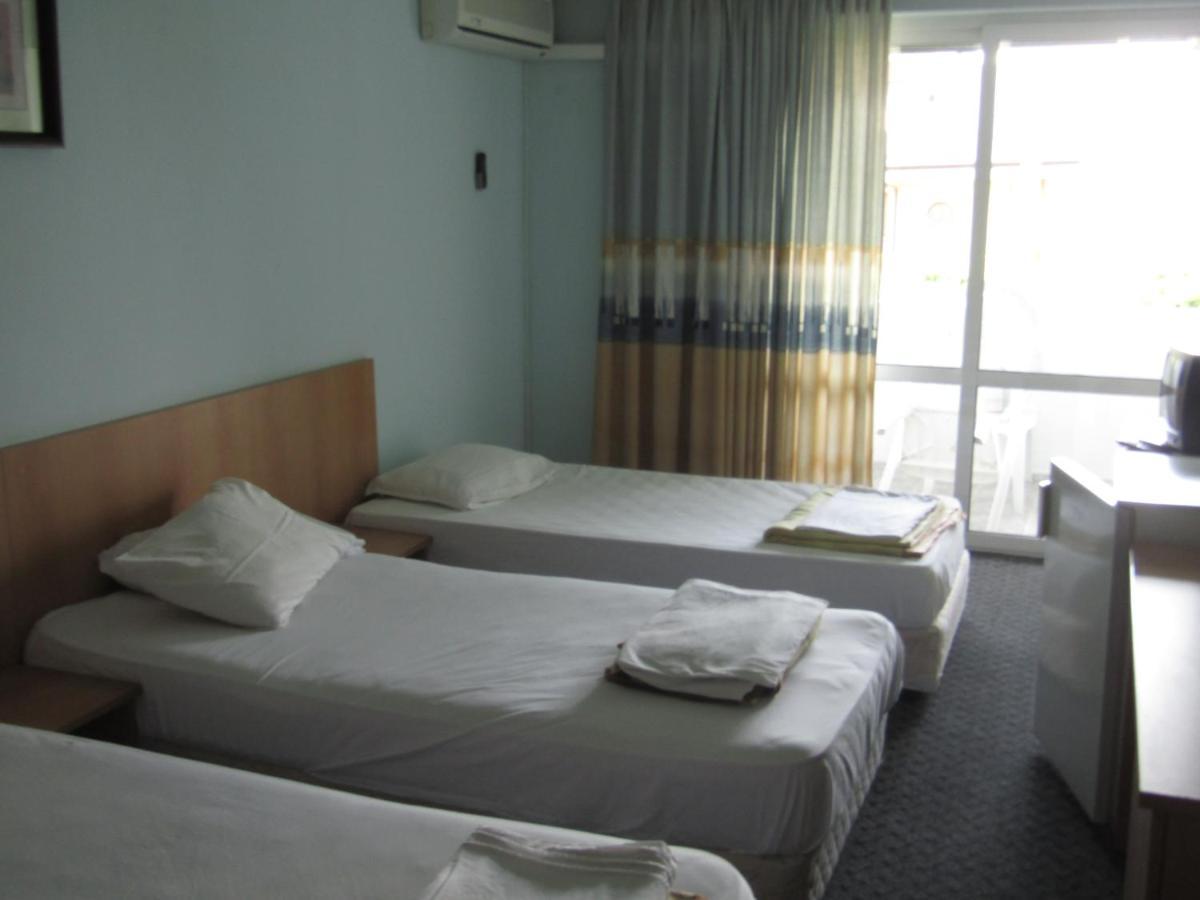 فارنا Hostel Papagal المظهر الخارجي الصورة