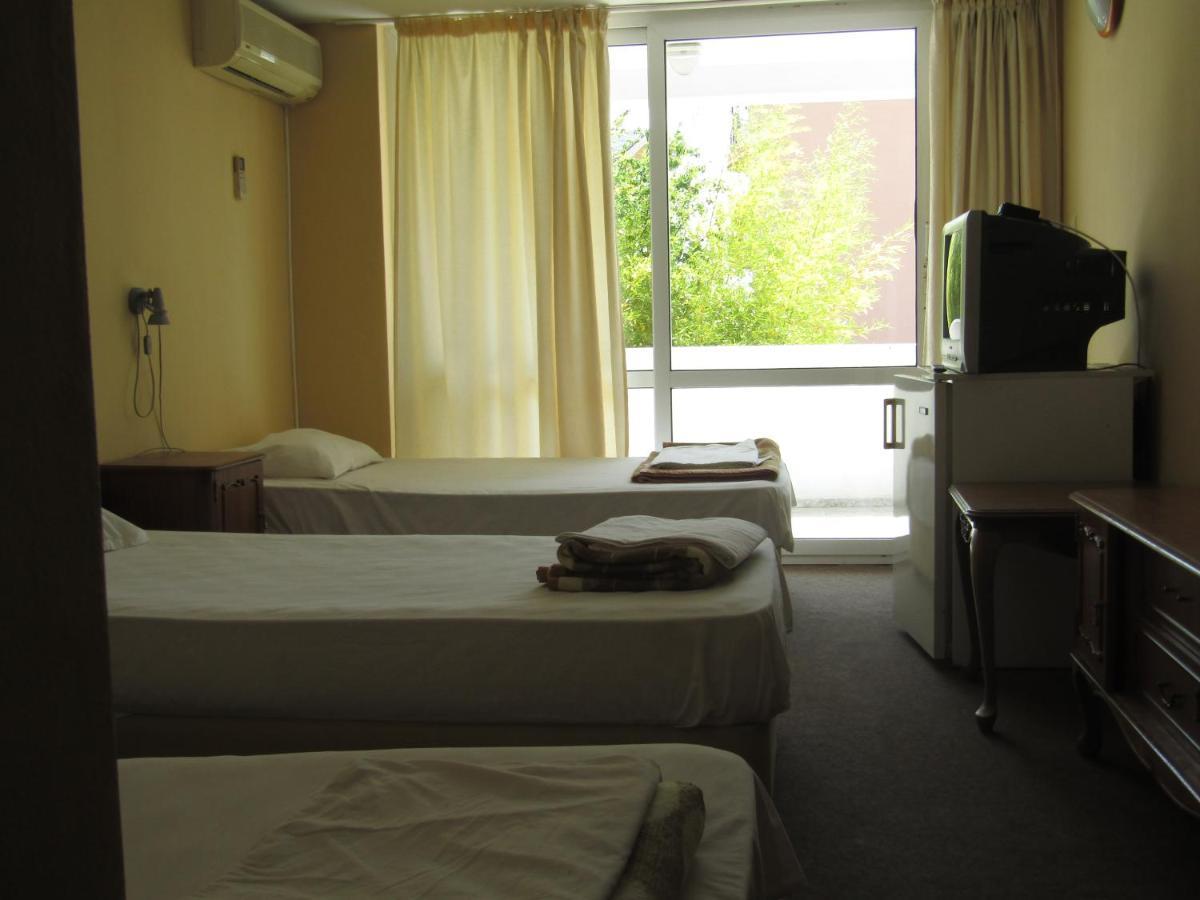 فارنا Hostel Papagal المظهر الخارجي الصورة