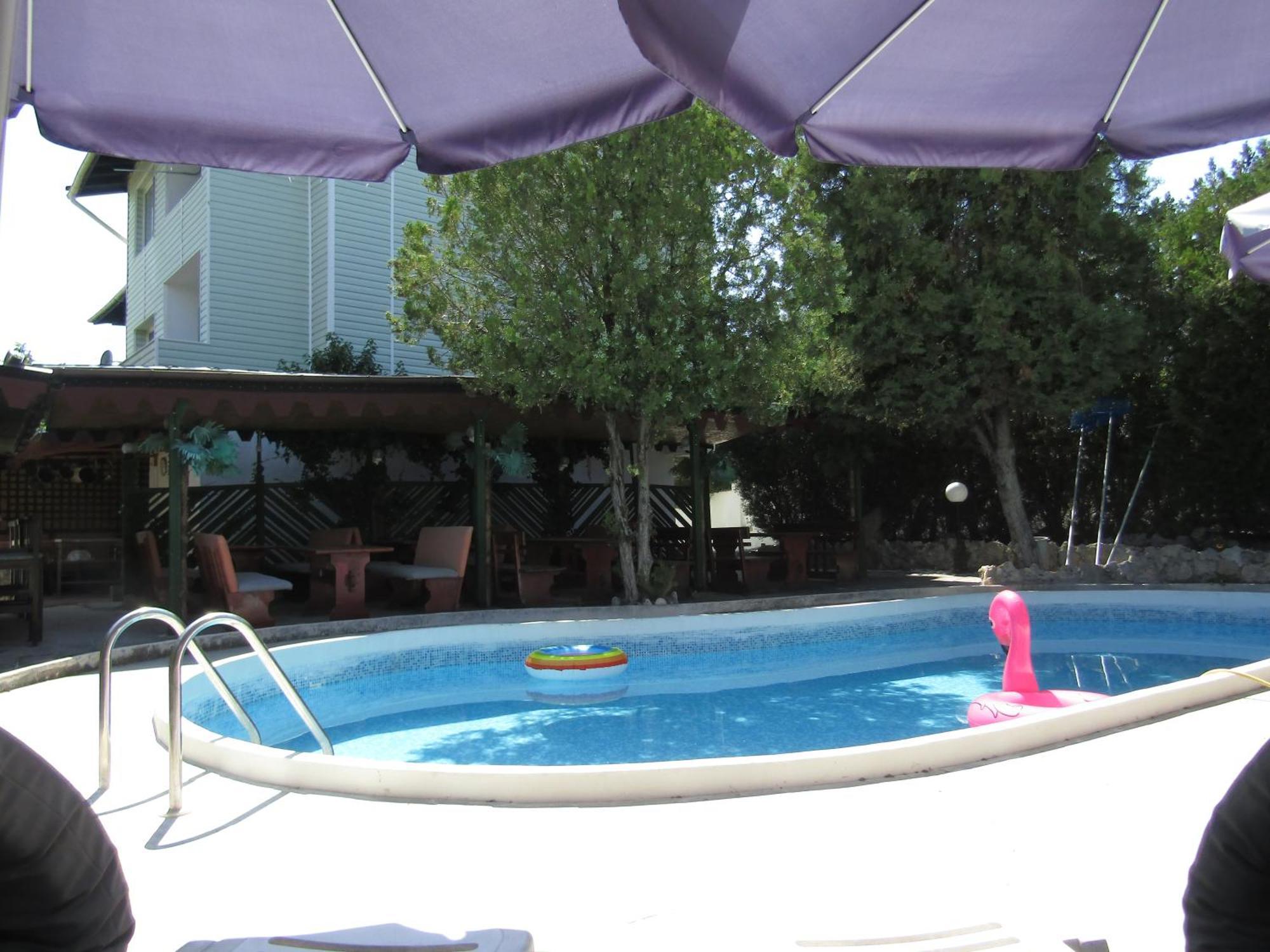 فارنا Hostel Papagal المظهر الخارجي الصورة
