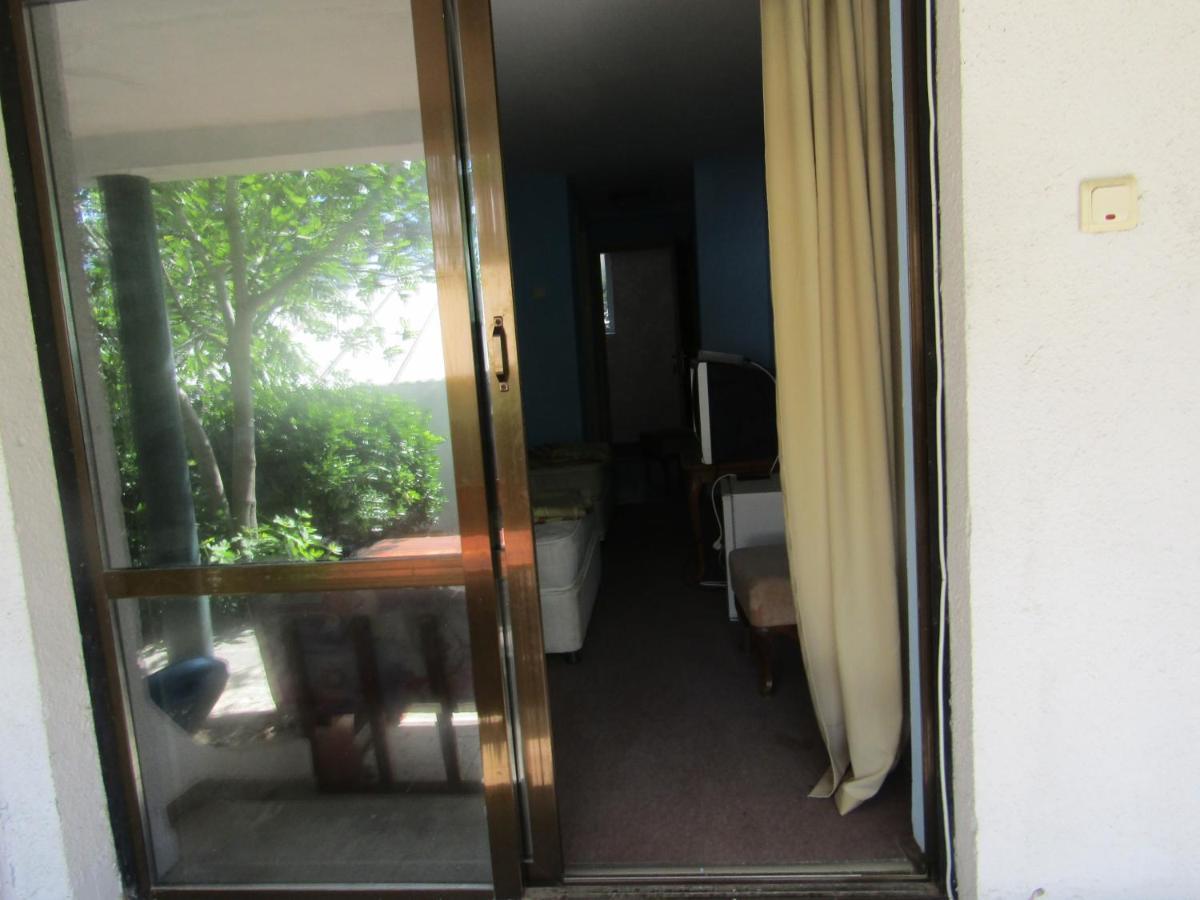 فارنا Hostel Papagal المظهر الخارجي الصورة